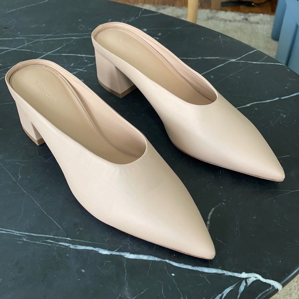 Gorgeous tan Ralston Vince slip on heels